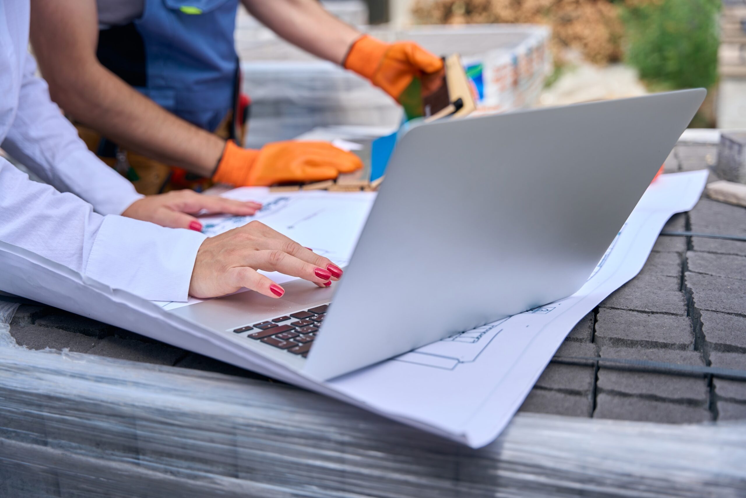 breakdown of roof gutter replacement costs